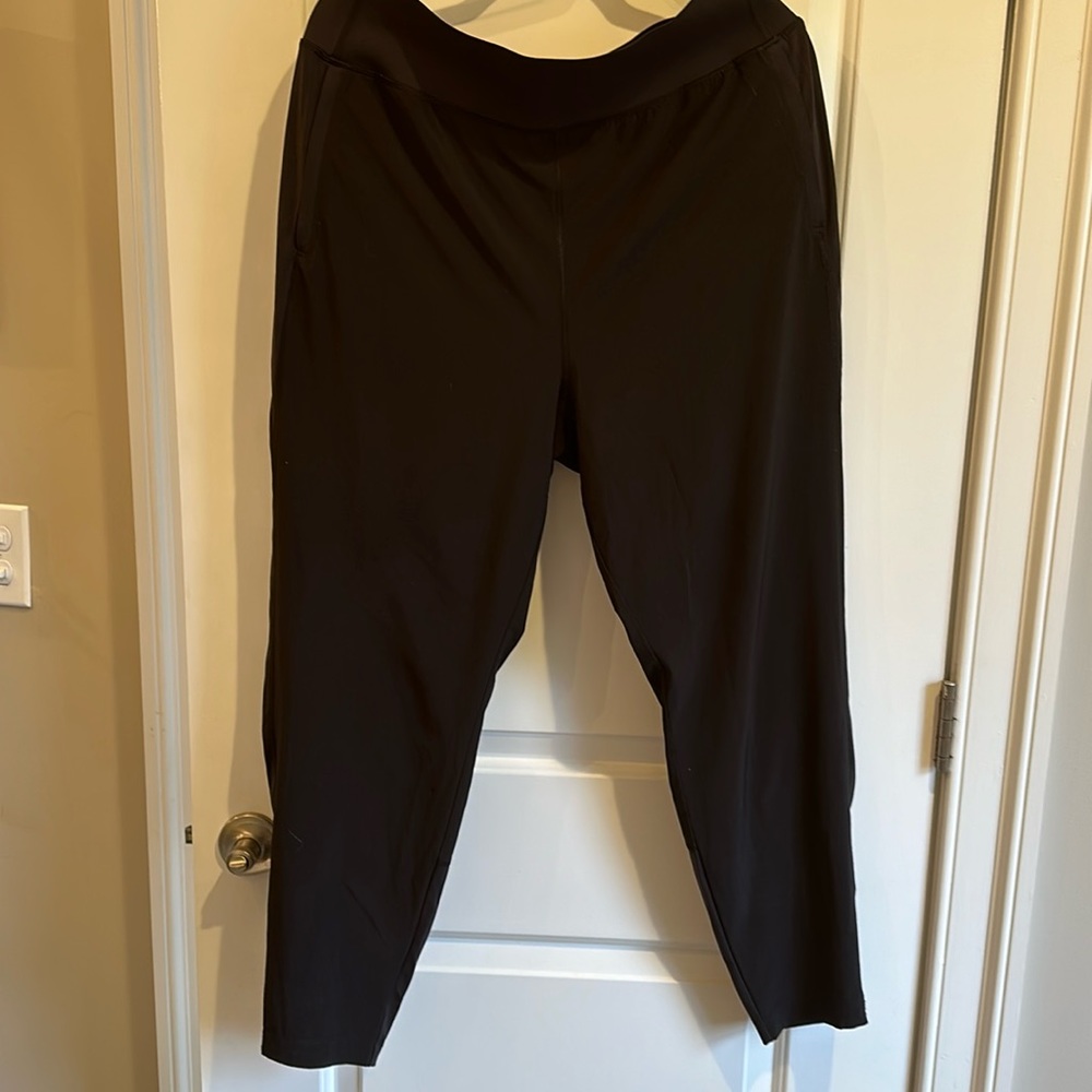 Athleta Run With It Pant L